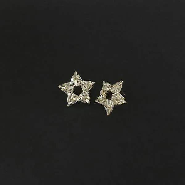 women’s luxury chandelier earrings-Urthn AD Stone Gold Plated Stud Earrings - 1308042A