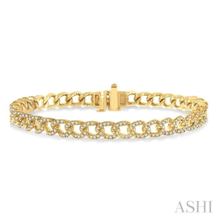 women’s designer bracelets-1 1/2 Ctw Round Cut Diamond Curb Bracelet in 14K Yellow Gold