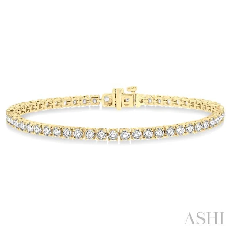 women’s personalized bracelets-6 Ctw Round Cut Diamond Tennis Bracelet in 14K Yellow Gold