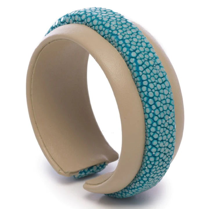 women’s beaded bangles-Turquoise stingray