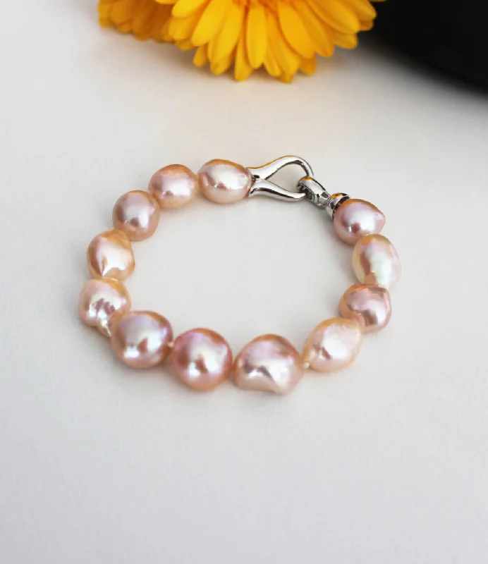 women’s gold cuff bracelets-Pearl Bracelet Peach Baroque